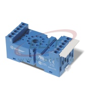 Socket 90.03, 60.13/88.02, takes 86.00/10/20, 99.02, incl. 090.33 metal retaining clip, TS35, blue